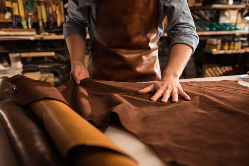 Top Grain VS. Full Grain Leather: A Guide to Knowing Your Leather Before Buying